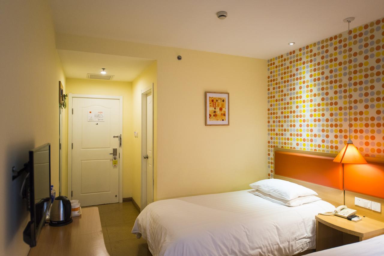 Home Inn Chongqing Nanping Pedestrian Street Branch Dış mekan fotoğraf